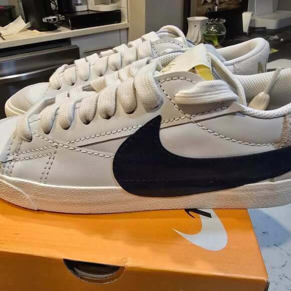 Nike Blazer Low 77 Jumbo FZ6773-100 Sneakers Men's Navy White Lifestyle Shoes 10 - Picture 1 of 13
